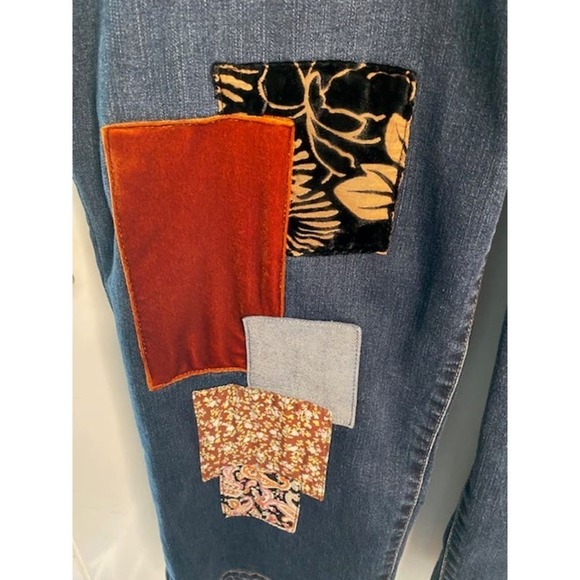 LOGO by Lori Goldstein Velvet Patch Jeans Mid Rise Str Medium 28 Womens Petite - Picture 5 of 8